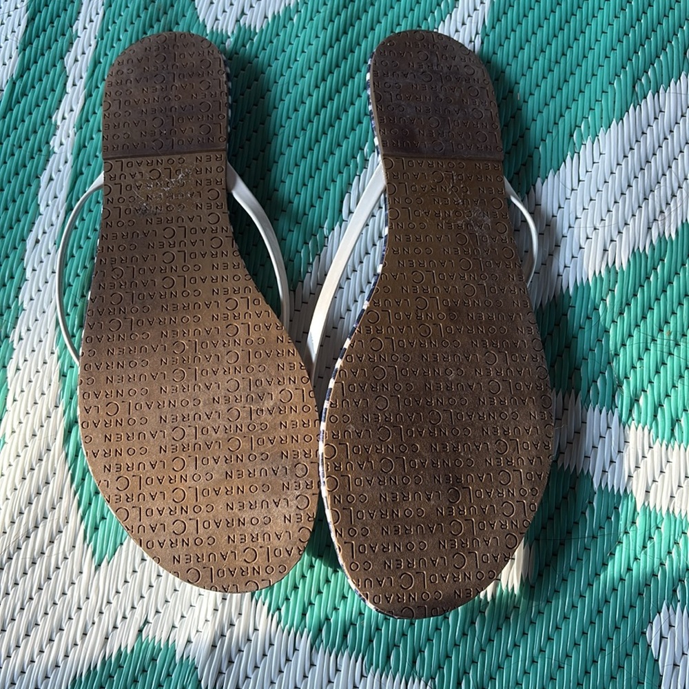 LC Lauren Conrad flip flops size 9 white and blue - Picture 3 of 5
